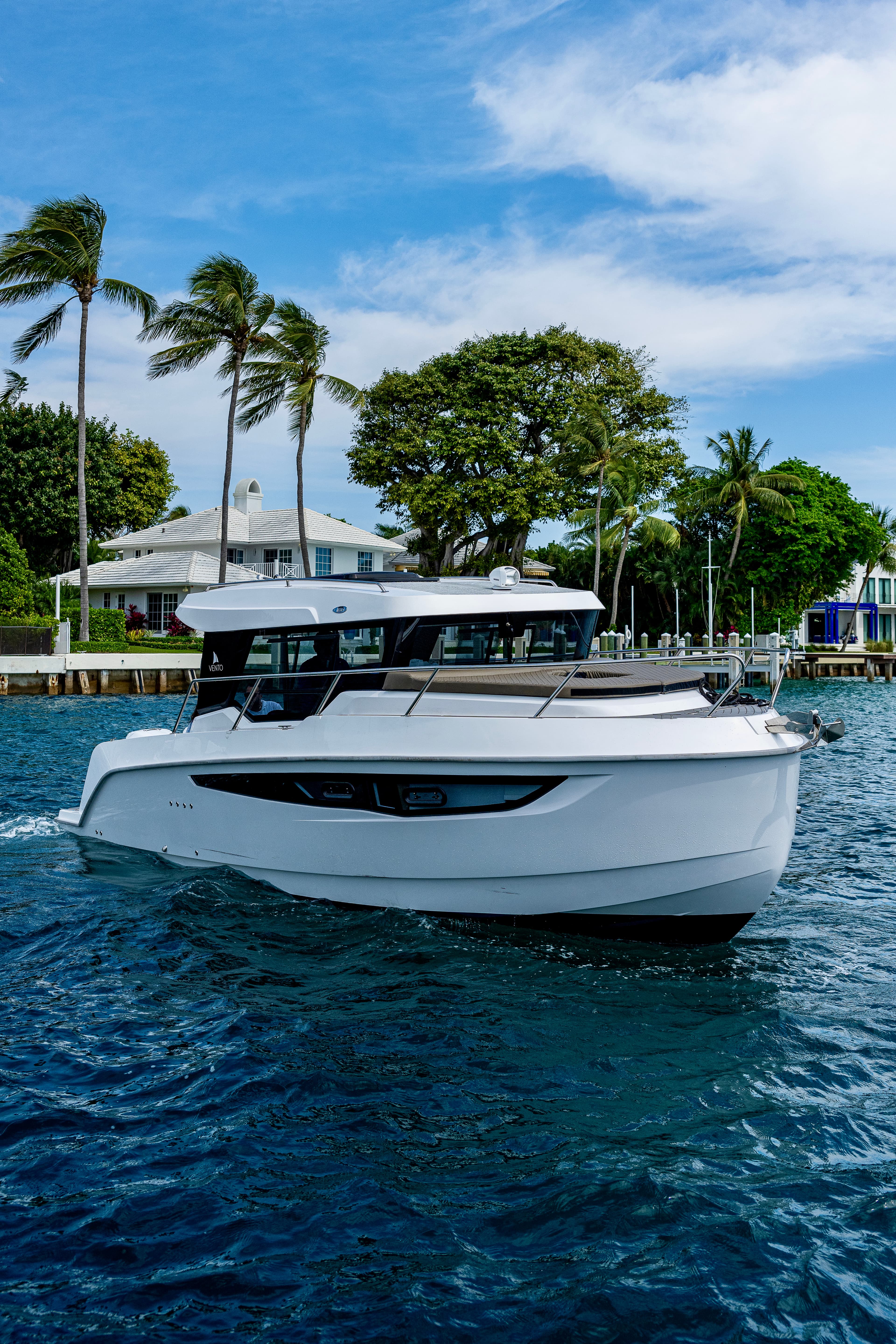 Aventus Yacht