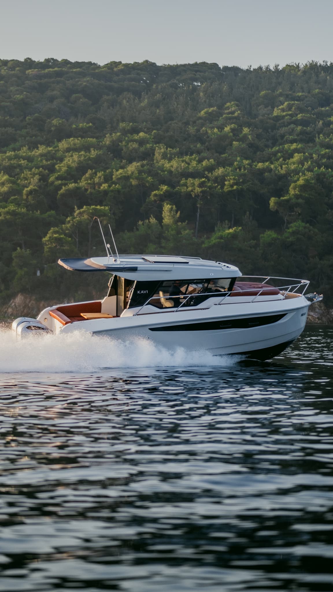 Aventus Yacht